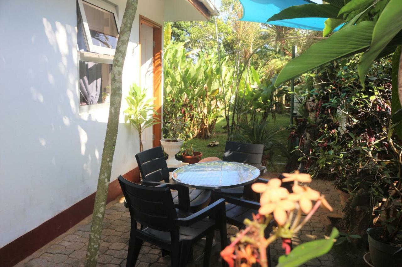 דירות ויקטוריה Garden Hut מראה חיצוני תמונה